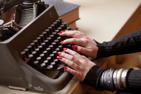 Retro typewriter