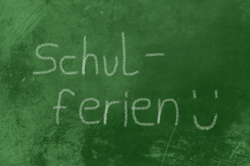 Obraz premium schulferien kreide auf tafel