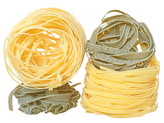Durum wheat semolina pasta with spinach