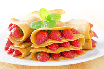 Strawberry crepe