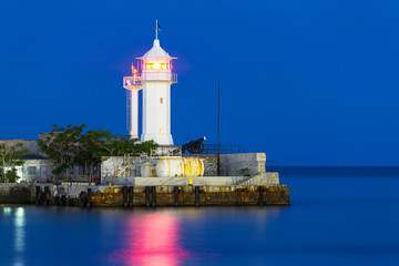 Fototapeta na wymiar Lighthouse at night