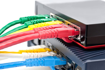 Ethernet switch isolated and router connect Lan