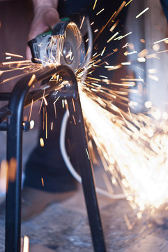 sparks while grinding