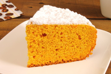 Bizcocho casero de zanahoria