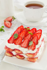 Strawberry tiramisu with mascarpone.