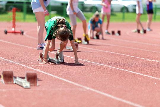 Przygotowanie do biegu, lekkoatletyka.
