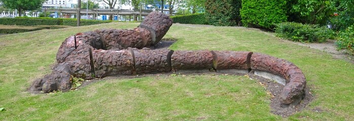 crocodile sculpture