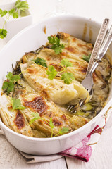 Chicoree mit Käse überbacken