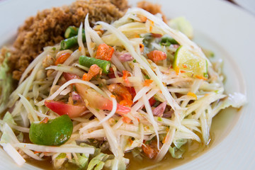 Green papaya salad