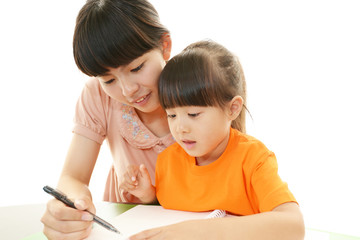勉強をする女の子