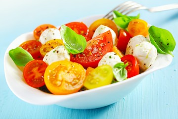 Bowl of a fresh and healthy Mediterranean salad