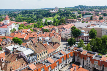 Fototapeta na wymiar Panoramiczny widok starego miasta Vilnius