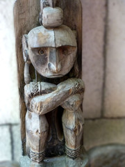 geschnitzte Figur