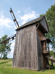 Windmill in Hola, Poland © Małgorzata Pakuła