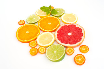 Fototapeta na wymiar Citrus fruits with mint leaf
