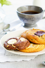Soft cookies wth chocolate and white chocolate