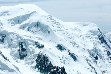 Fototapeta na wymiar Mont Blanc Masyw górski (widok z Aiguille du Midi Górze