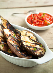 Grilled eggplants with tomato sauce
