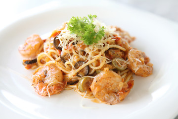 spaghetti with shrimp
