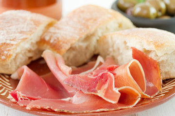 prosciutto with bread