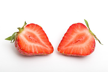 Frische geteilte Erdbeere