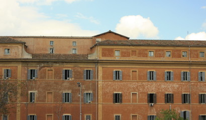 Fototapeta na wymiar Roma, facciata di edificio