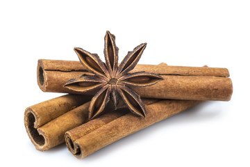 Canela en rama y anís estrellado