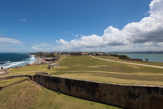 El Morrow fort, Old San Juan in background