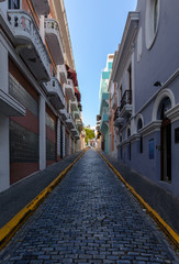 Fototapeta na wymiar colorful San Juan street