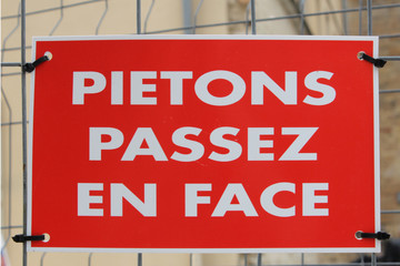 Obraz premium Panneau pour piétons