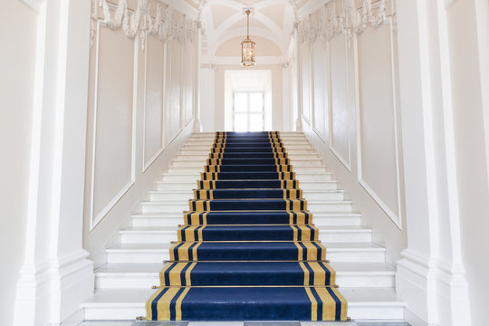 Fototapeta Stairwell in the Polish palace. Royal castle in Warsaw