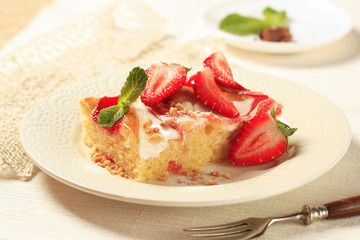 Cheese and strawberry sponge cake