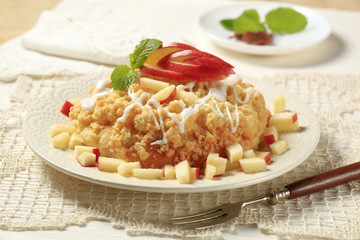 Crumb-topped breakfast pastry