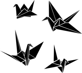 Kraniche aus Origami-Papier
