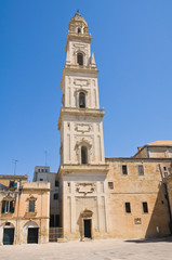 Fototapeta na wymiar Belltower Duomo Kościoła. Lecce. Puglia. Włochy.