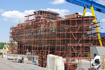 Vessel under construction on the stocks