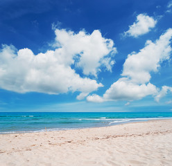 Platamona beach and clouds