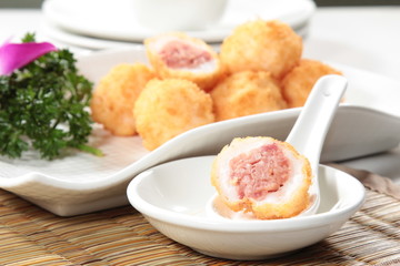 肉詰め団子
