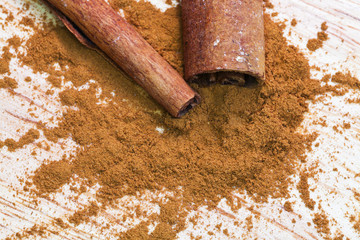 pinch of ground cinnamon