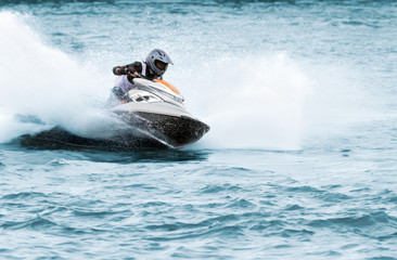 Jet ski runner