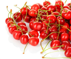 Obraz na płótnie Canvas Cherry berries isolated on white