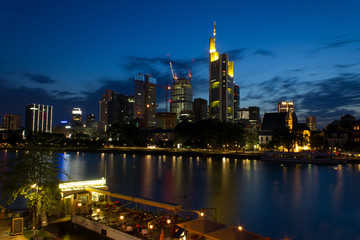 Obraz premium city evening in Frankfurt Germany