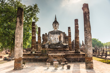 Buddha Statue in Wat Mahathat Temple