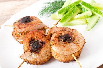 Meat rolls with herbs