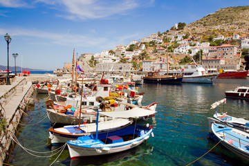 Fototapeta na wymiar Hydra island in Greece, yachts