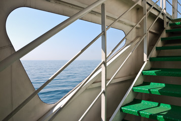 Fototapeta premium Schiff Fähre Deck Treppe