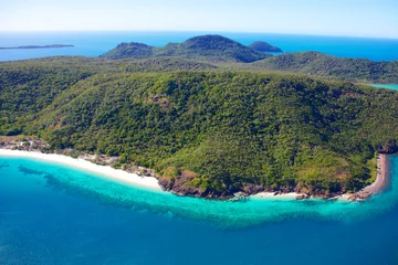 Cercles muraux Whitehaven Beach, île de Whitsundays, Australie Whitsunday Island aerial with fringing reef