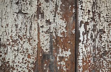peinture écaillée sur planche