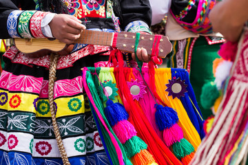 Peruvian dancers at the parade in Cusco. - obrazy, fototapety, plakaty