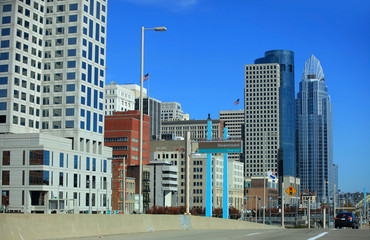 Fototapeta na wymiar Tall buildings in downtown Cincinnati